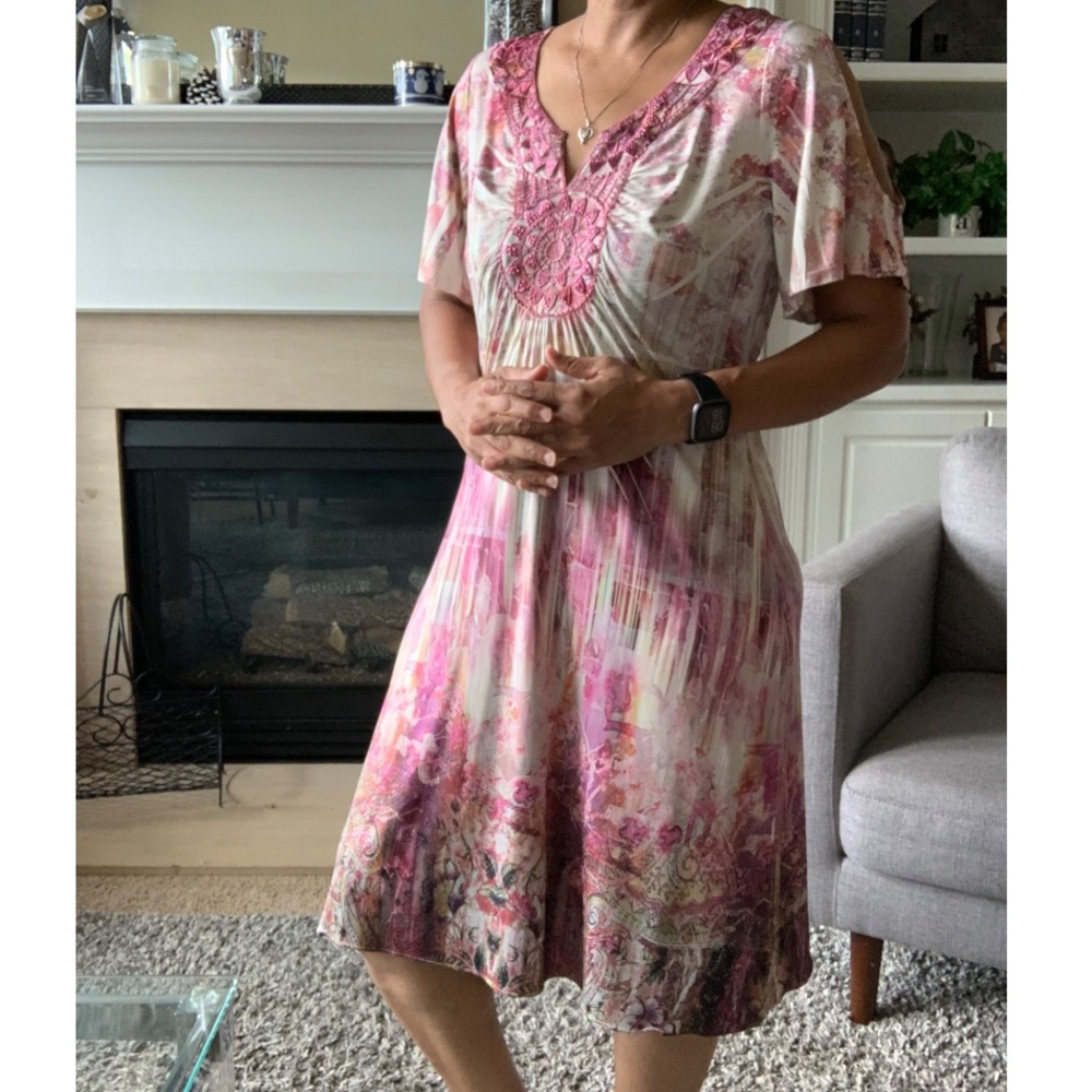 World Unity Pink V-neck Shark-bite Dress, L